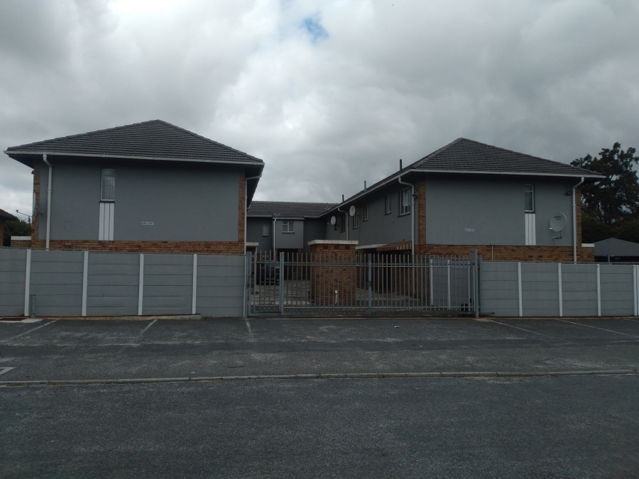 3 Bedroom Property for Sale in Glenhaven Western Cape